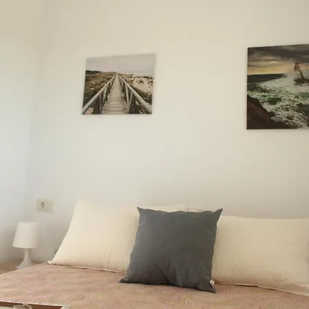 ゲストハウス Mar De Rosas